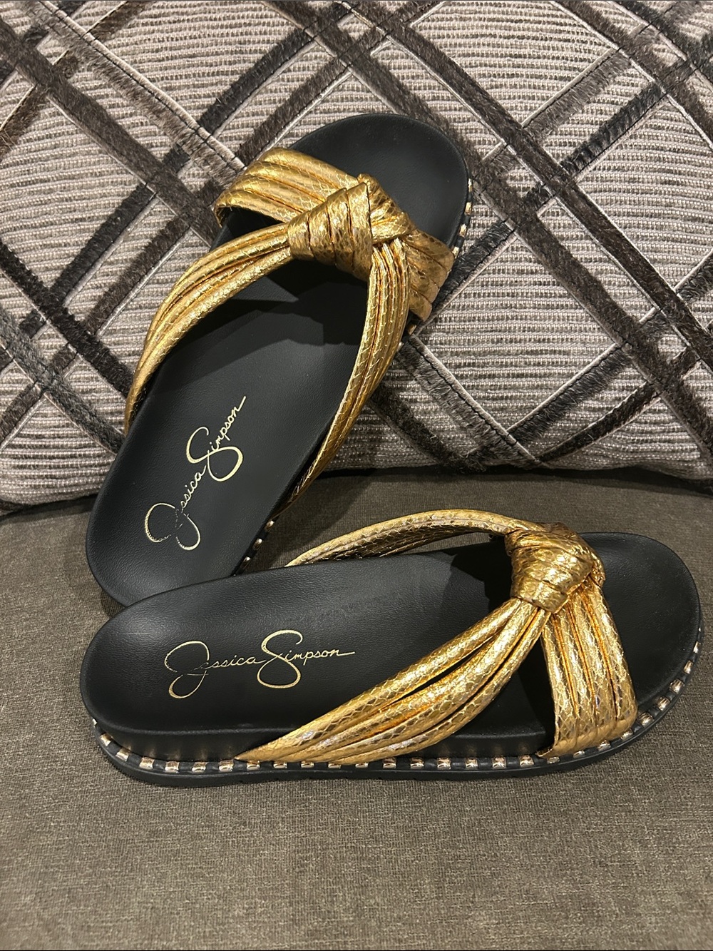Jessica Simpson Cilleva Metallic Gold Knotted Slide Sandals